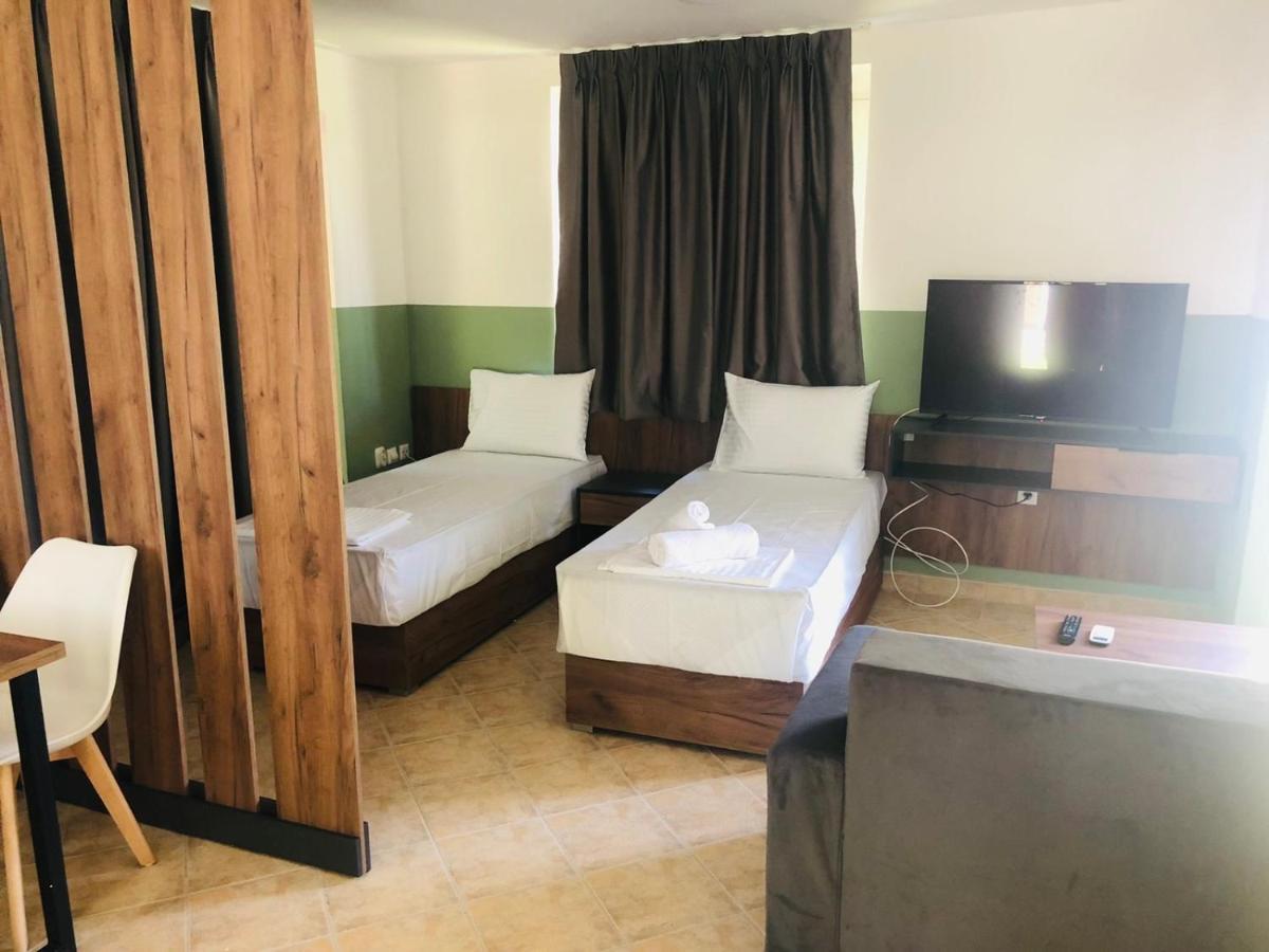Fuk-Tak'S Bungalow Dojran Exteriör bild
