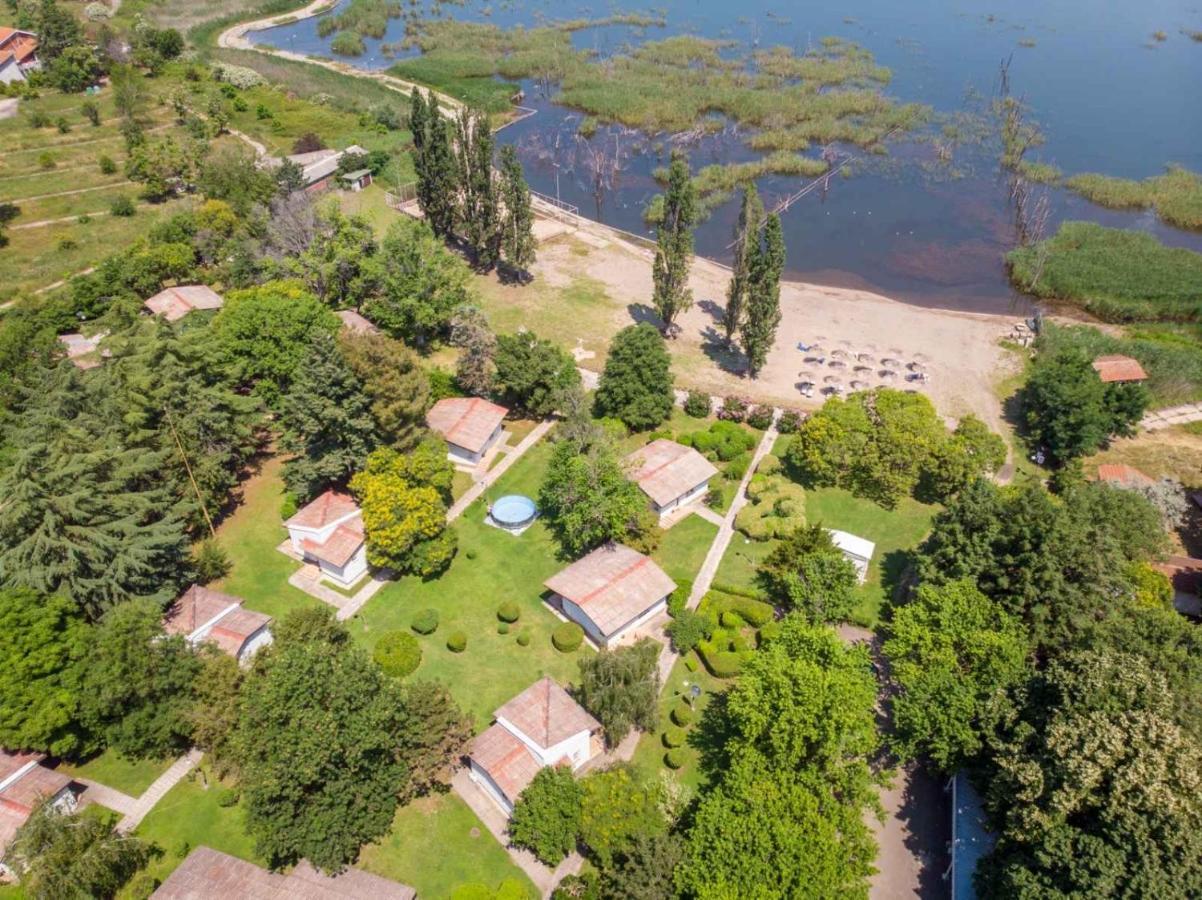 Fuk-Tak'S Bungalow Dojran Exteriör bild